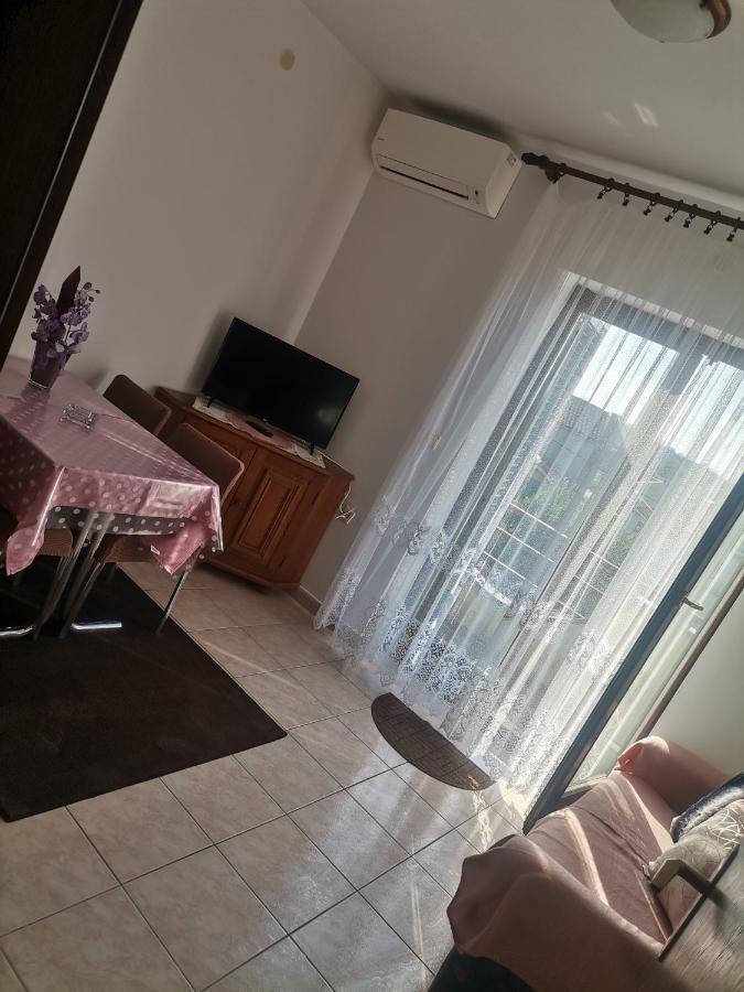 Apartments Petrica Malinska Luaran gambar