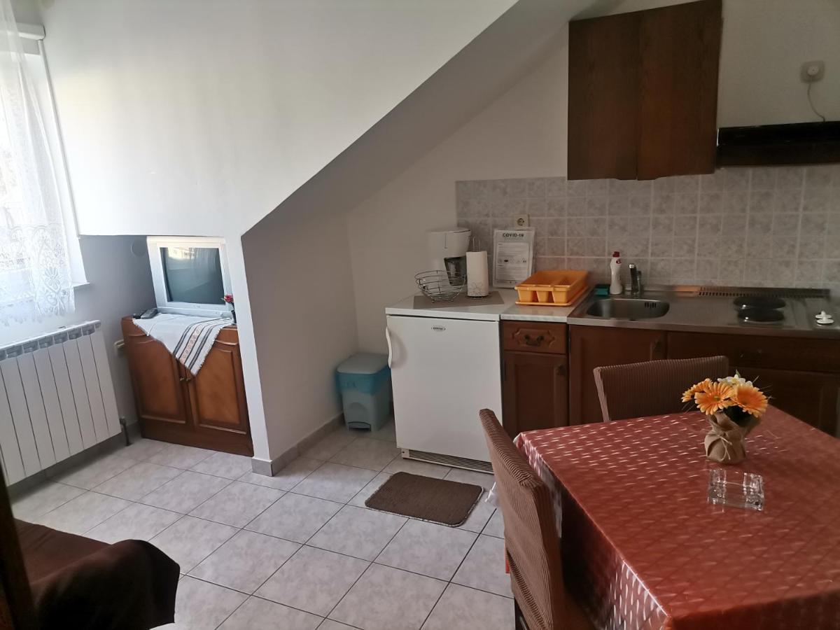 Apartments Petrica Malinska Luaran gambar