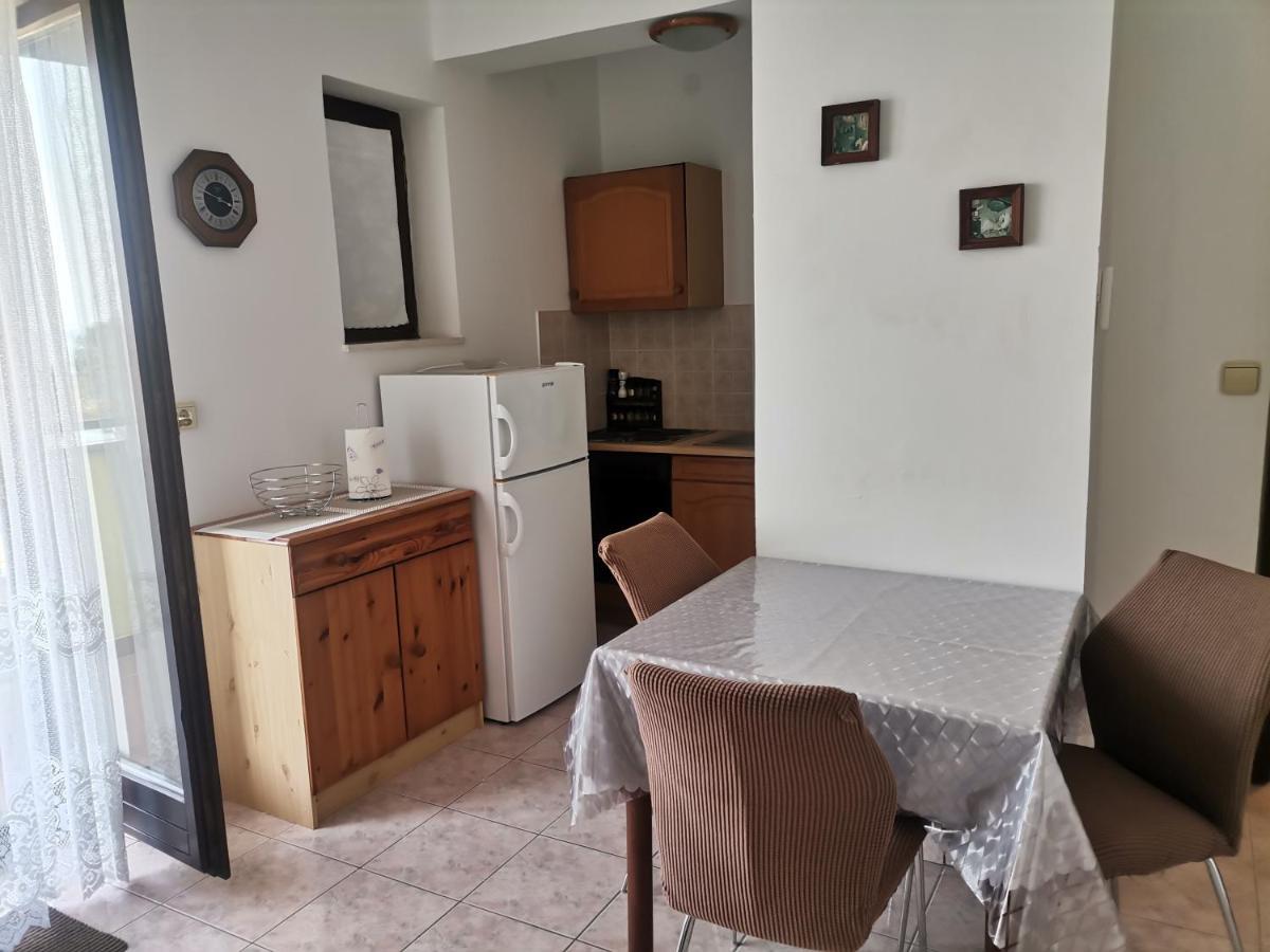 Apartments Petrica Malinska Luaran gambar
